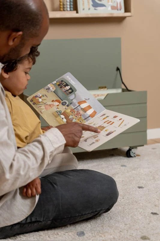 Livre en anglais : Voir et apprendre – Le monde qui nous entoure