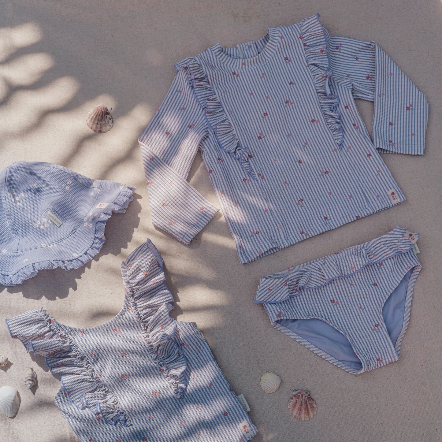 Cuecas de banho com folhos Dreamy Stripes - Little Dutch