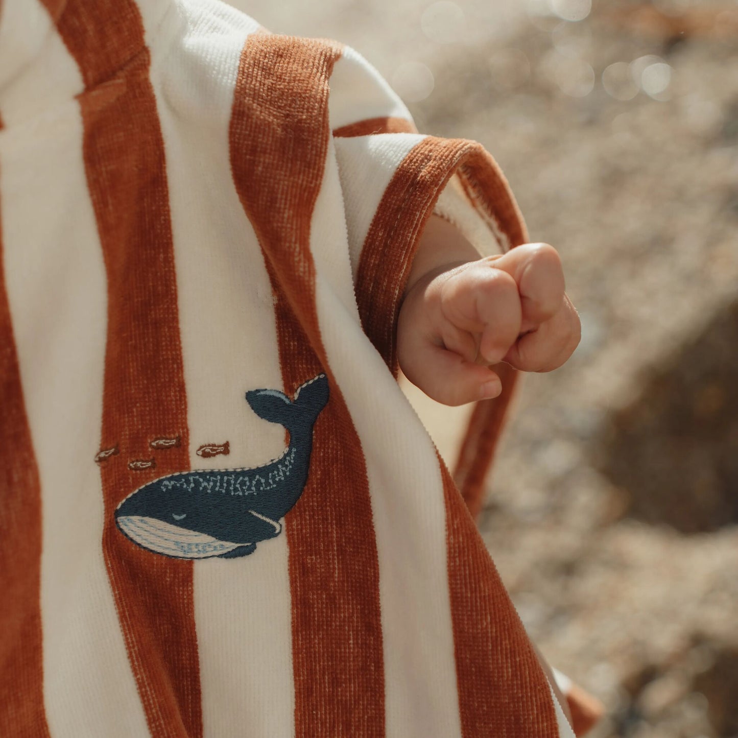 Poncho de praia Ocean World Brown Stripe - Little Dutch