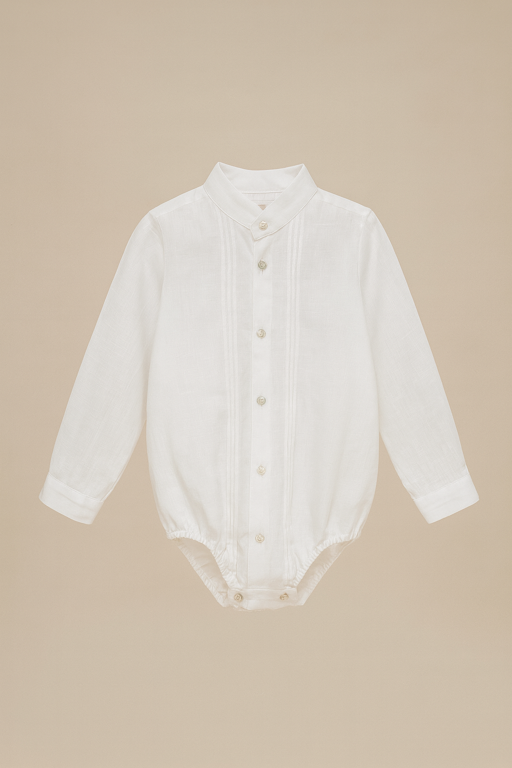 Chemise corps avec plis au centre et fermeture sur le devant