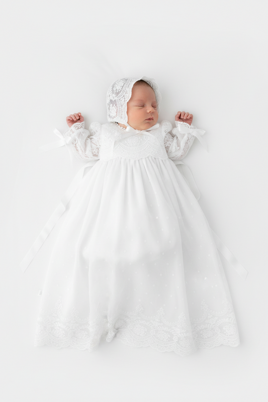 Embroidered Mandrião with Cap