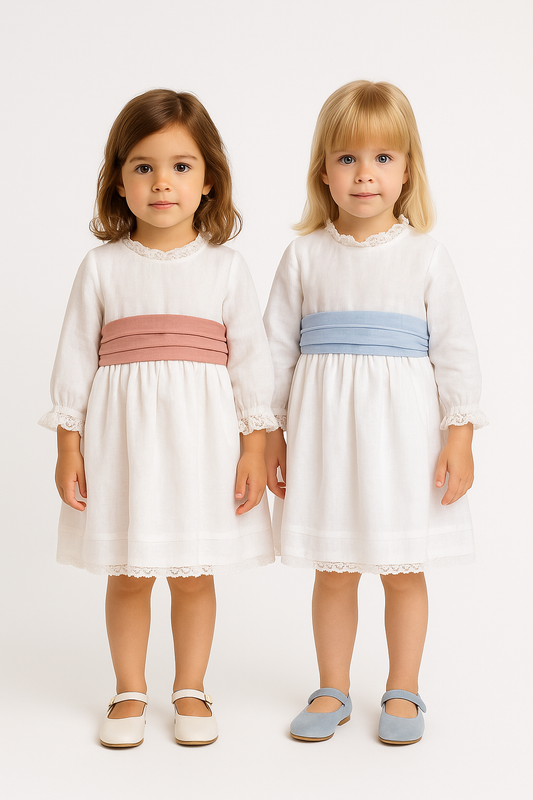 Vestido HG com gola em renda