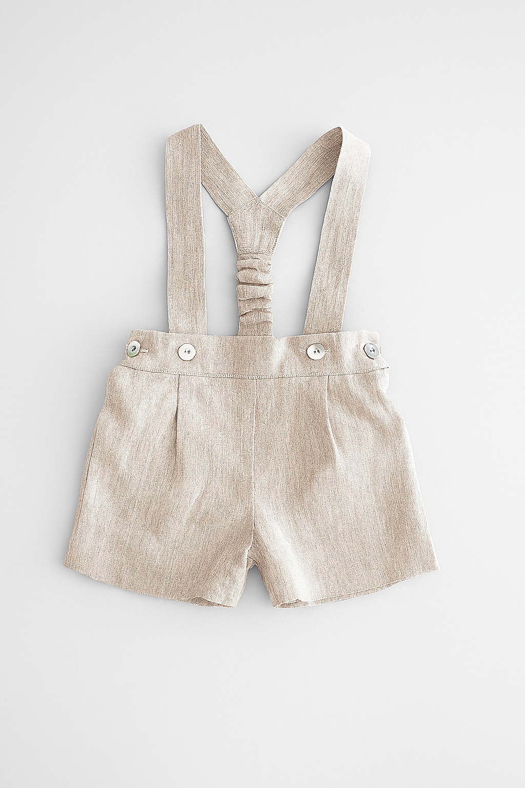 Short en lin avec bretelles