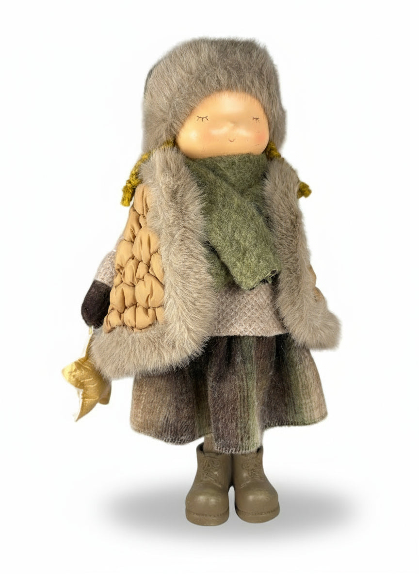 Girl with Star in Polyresin | 40cm