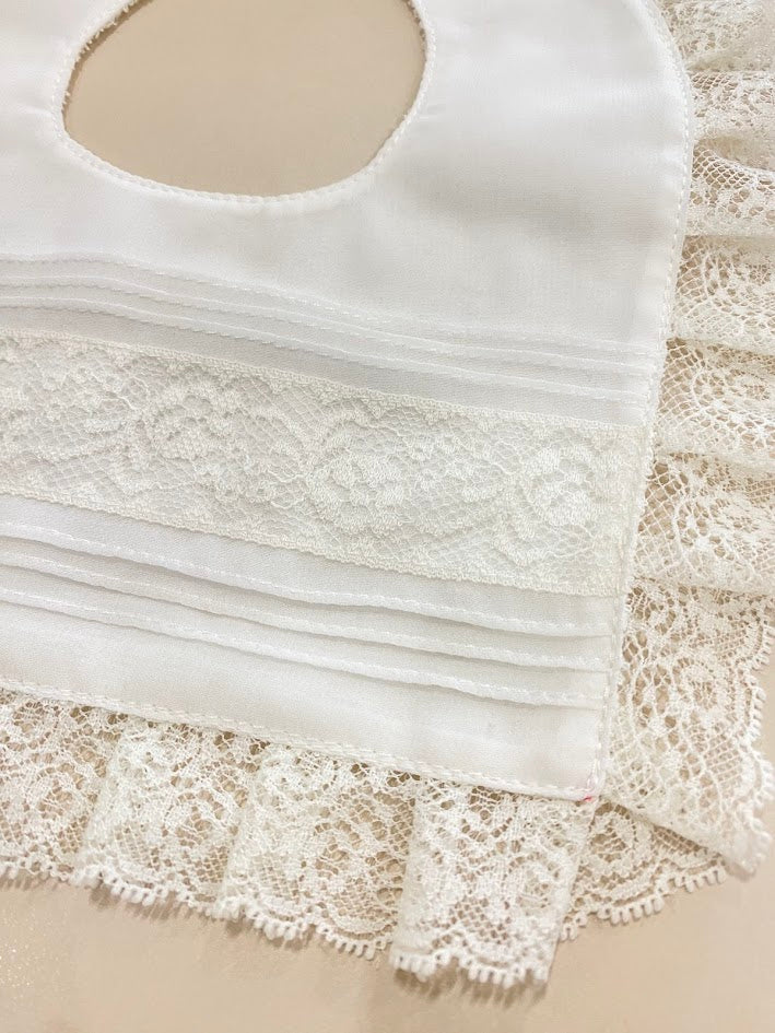 HG Baptism square bib with lace