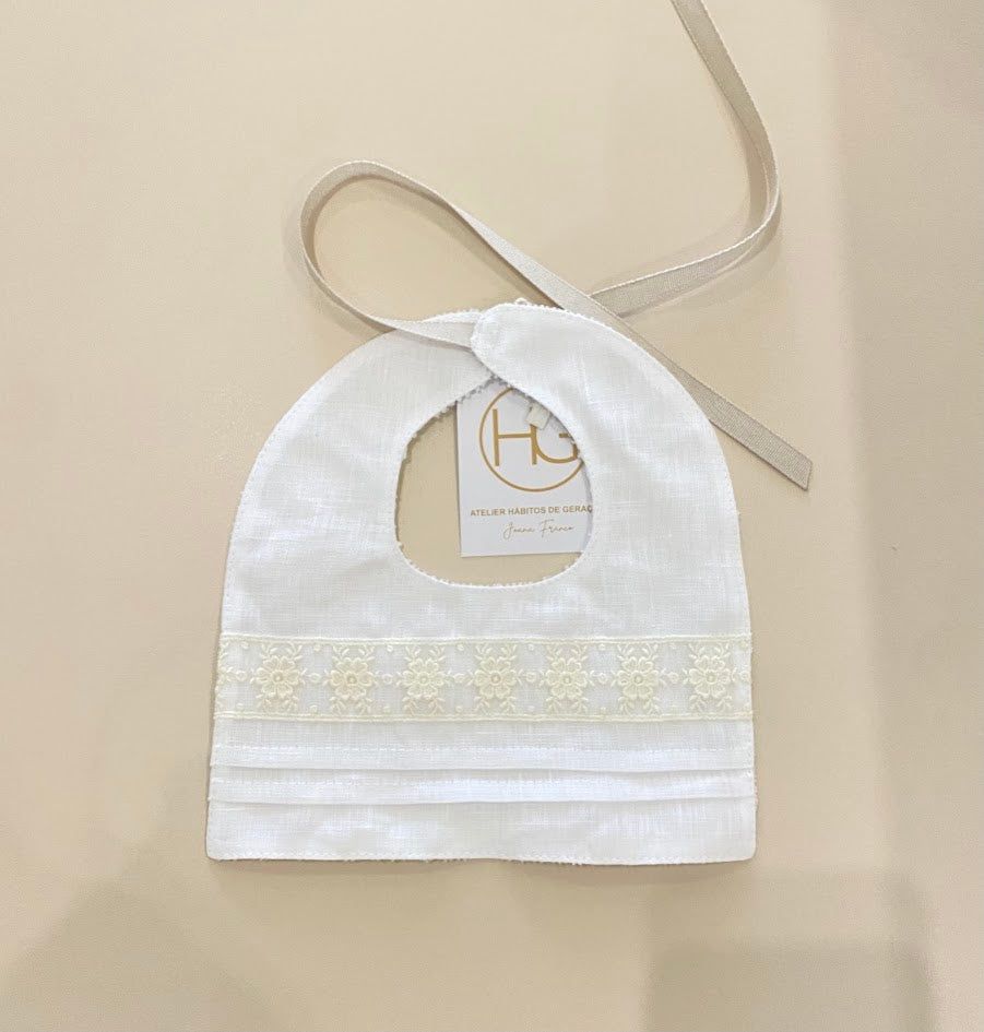 HG Baptism square bib with lace