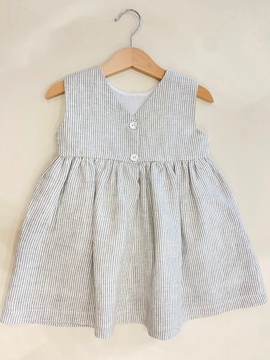 Robe en lin rayée