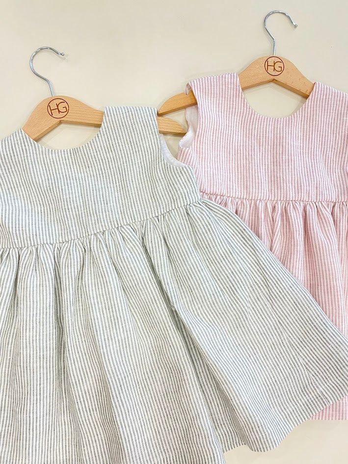 Robe en lin rayée