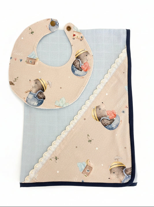 Ensemble couche + bavoir bleu