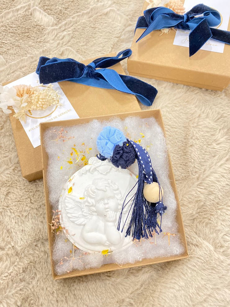 Box with scented plaster