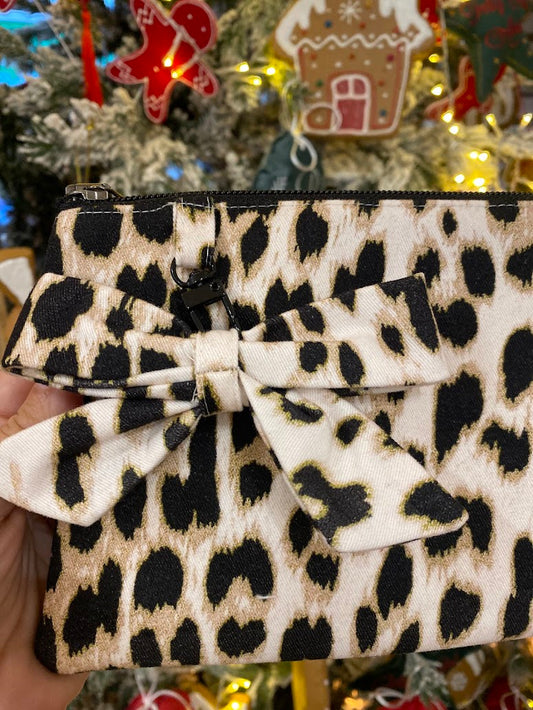 HG Wallet with Leopard Print