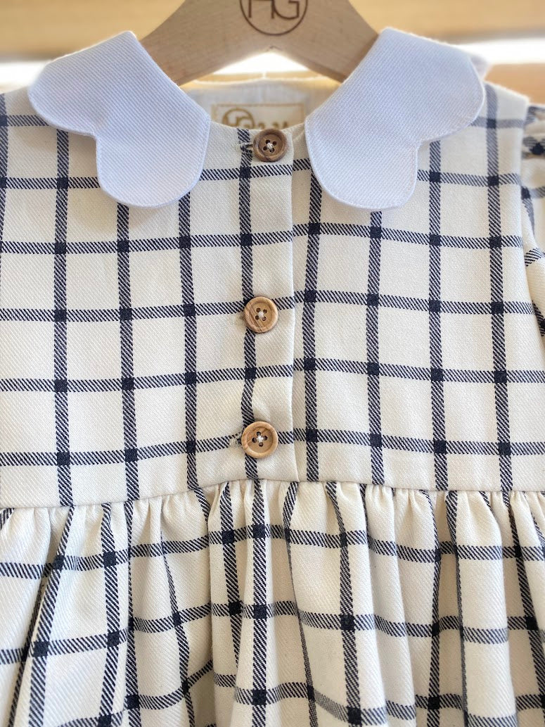 Vestido HG c/gola em flor
