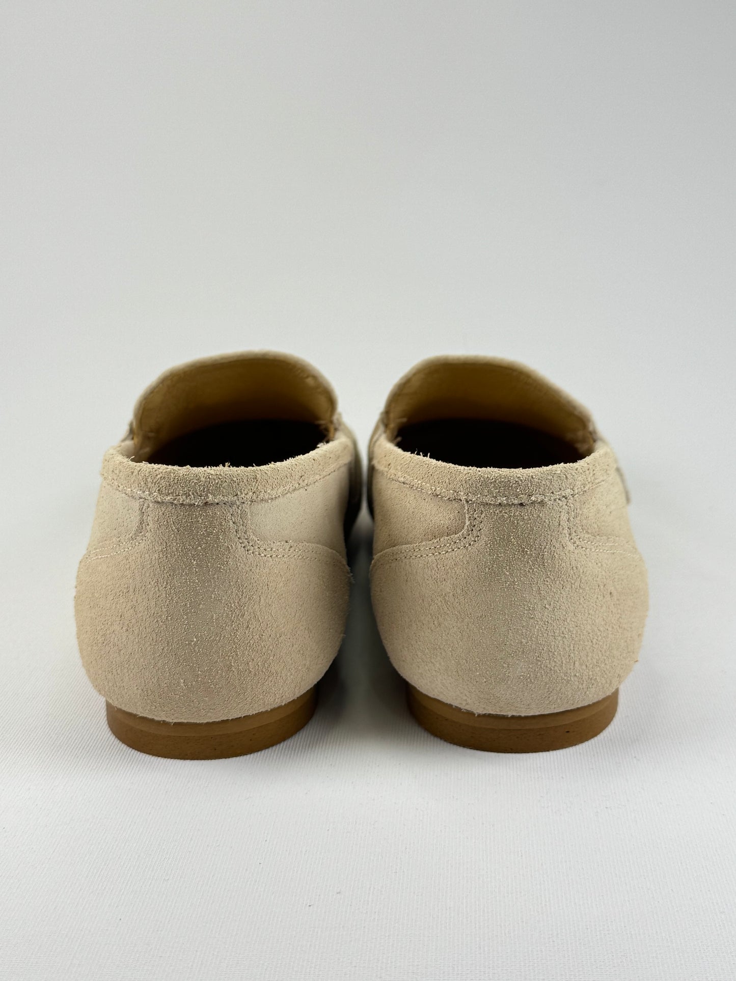 Suede moccasin shoe