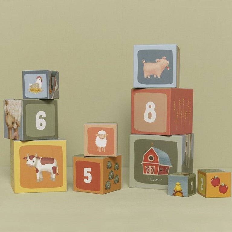 Cubes empilables en carton