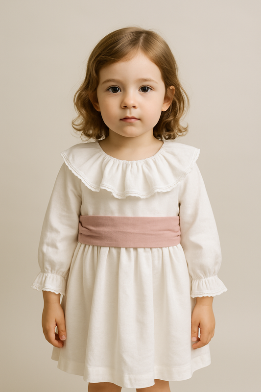 Vestido Pérola c/ Gola e Renda - Manga Comprida