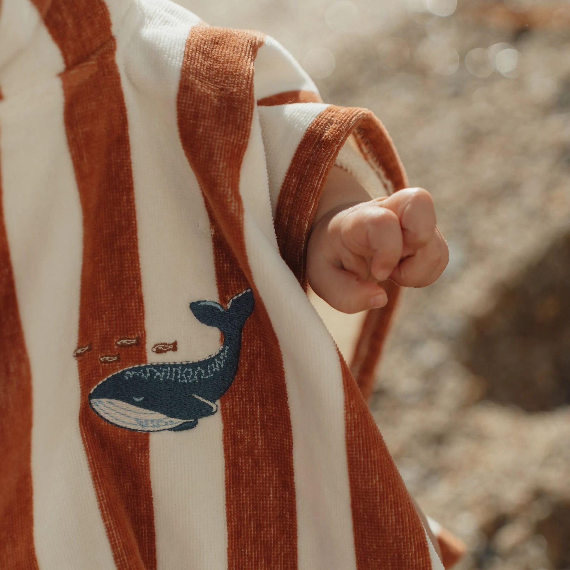Poncho de praia Ocean World Brown Stripe - Little Dutch