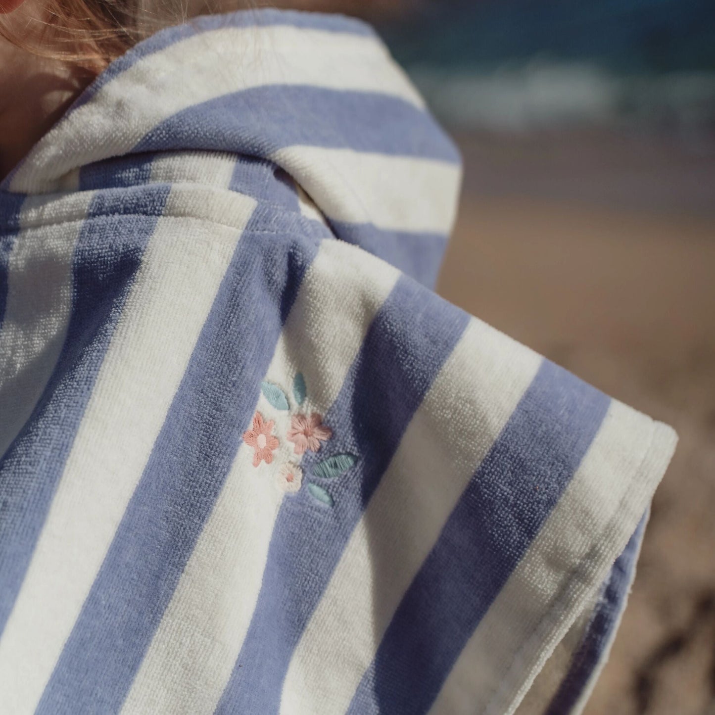 Poncho de praia Dreamy Purple Stripe - Little Dutch