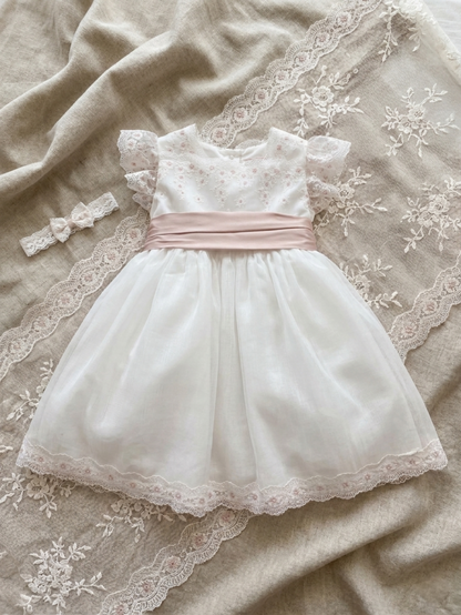 Vestido bebé Amaya em tule bordado cru e rosa