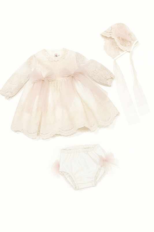 Vestido Bege/Rosa c/Tapa-Fraldas e Touca