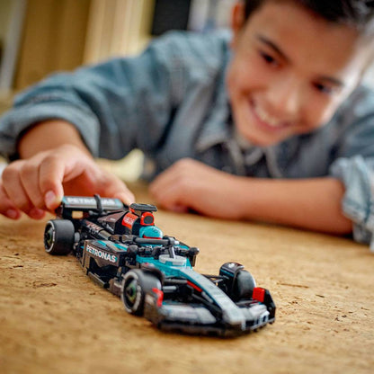 LEGO Speed Champions: Carro de Corrida Mercedes-AMG F1® W15