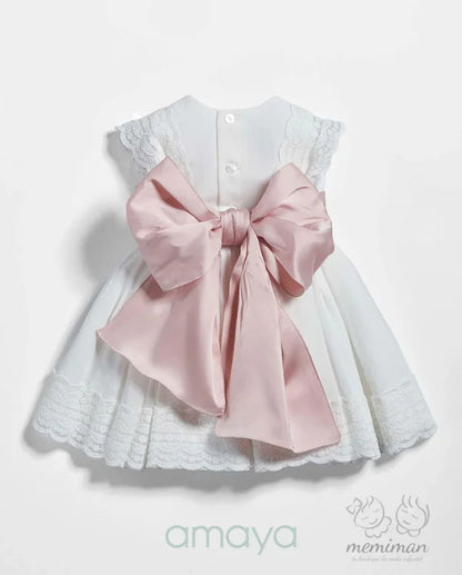 Vestido bebé Amaya em bambula cru e rosa vista costas