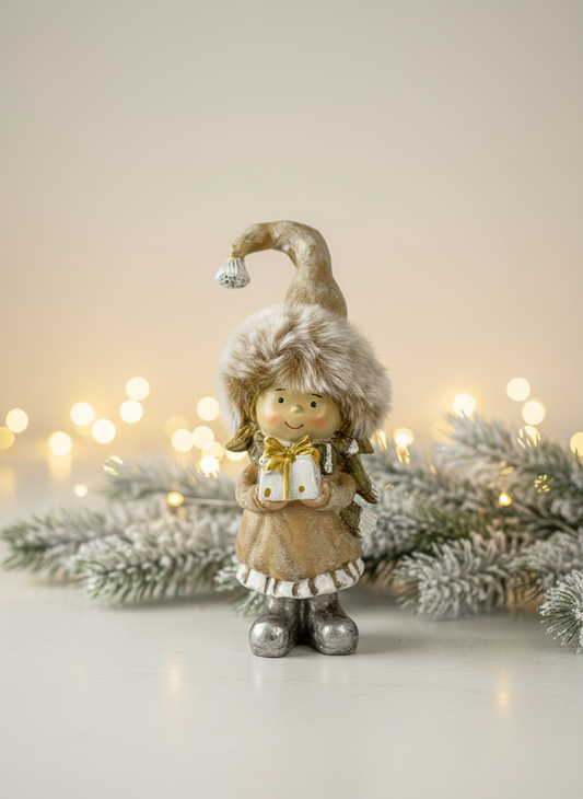 Eskimo Girl in Polyresin | 17cm