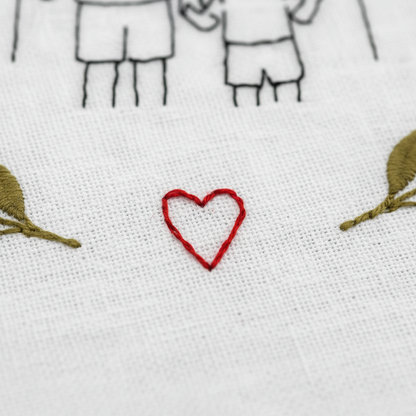 Bastidor Porta-Alianças Personalizado com Família, Iniciais e Data