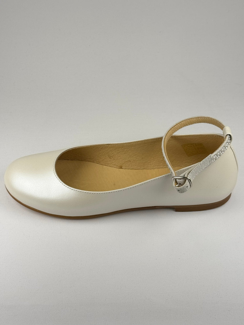 Girl's leather shoes