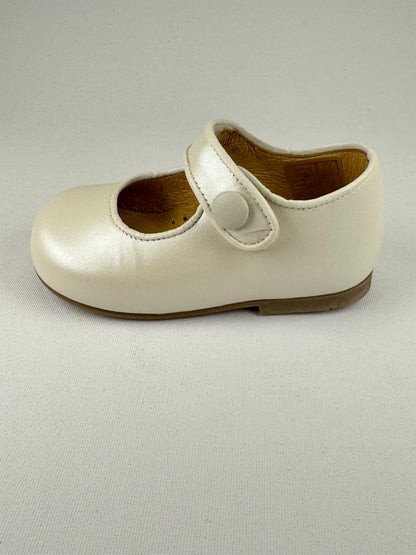 BONE girl's leather shoe