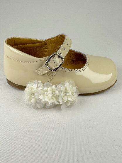 shoe with flowers