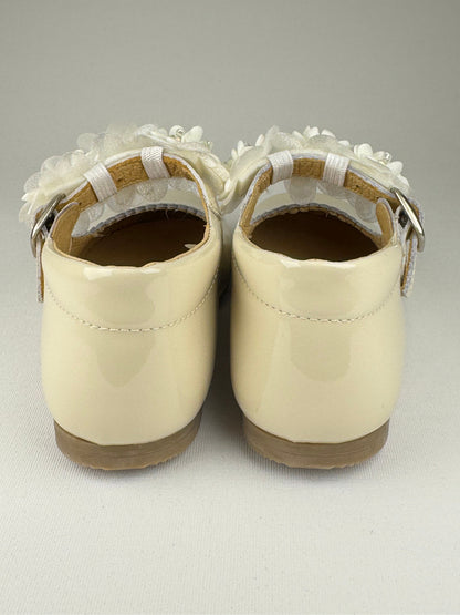 shoe with flowers