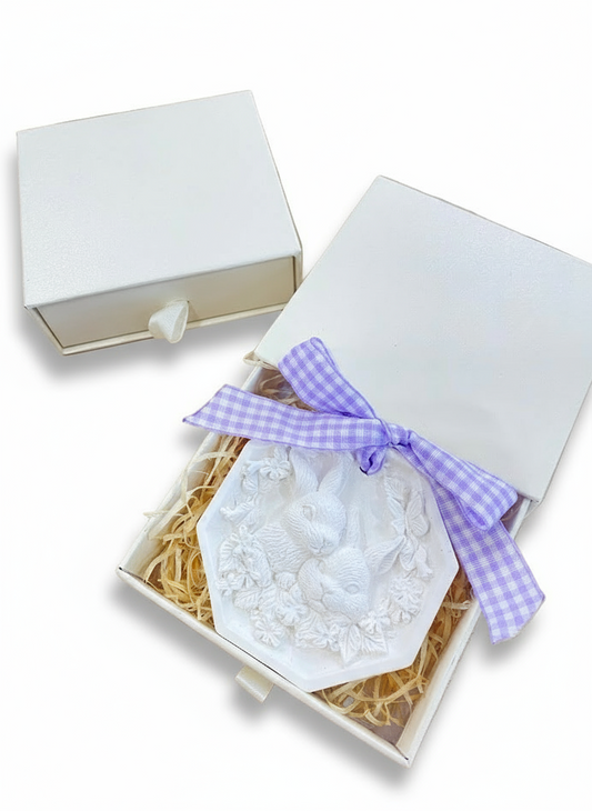 Caixa c/coelho em gesso