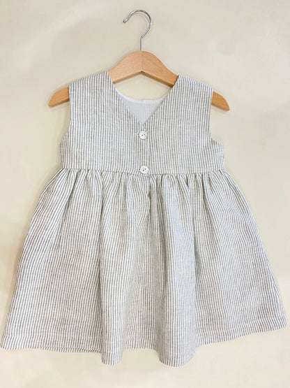 Robe en lin rayée