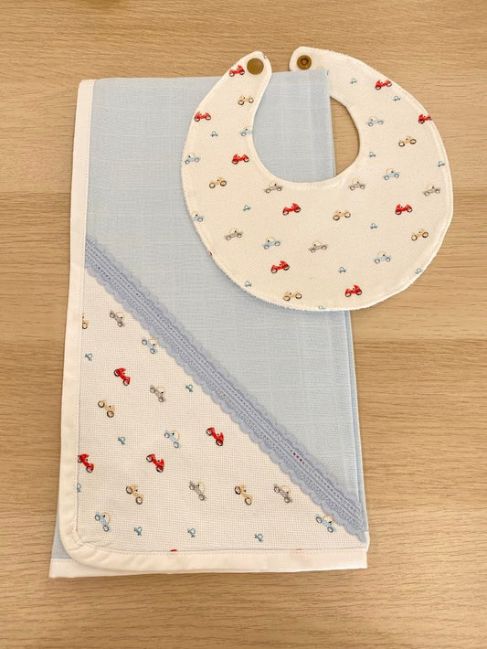 Conjunto Fralda Azul+ Babete