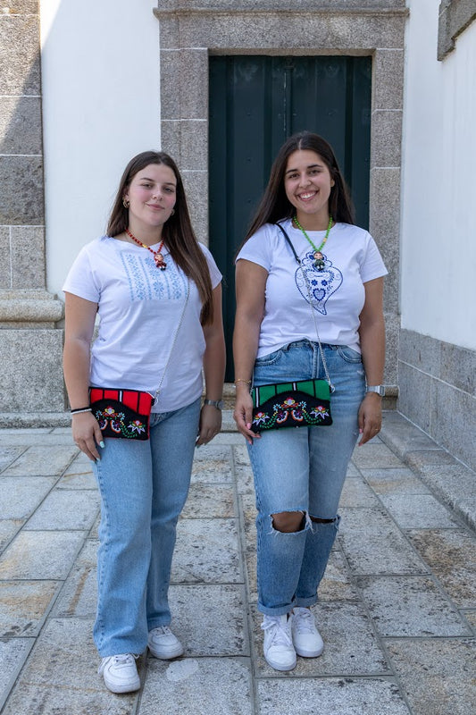 Bolsa Romaria Bordada