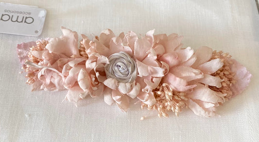 Amaya flower pin