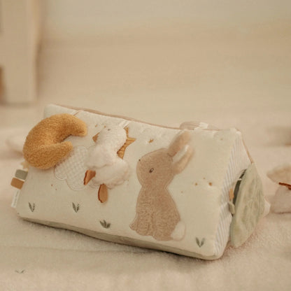 Activity Triangle - White - Newborn Naturals