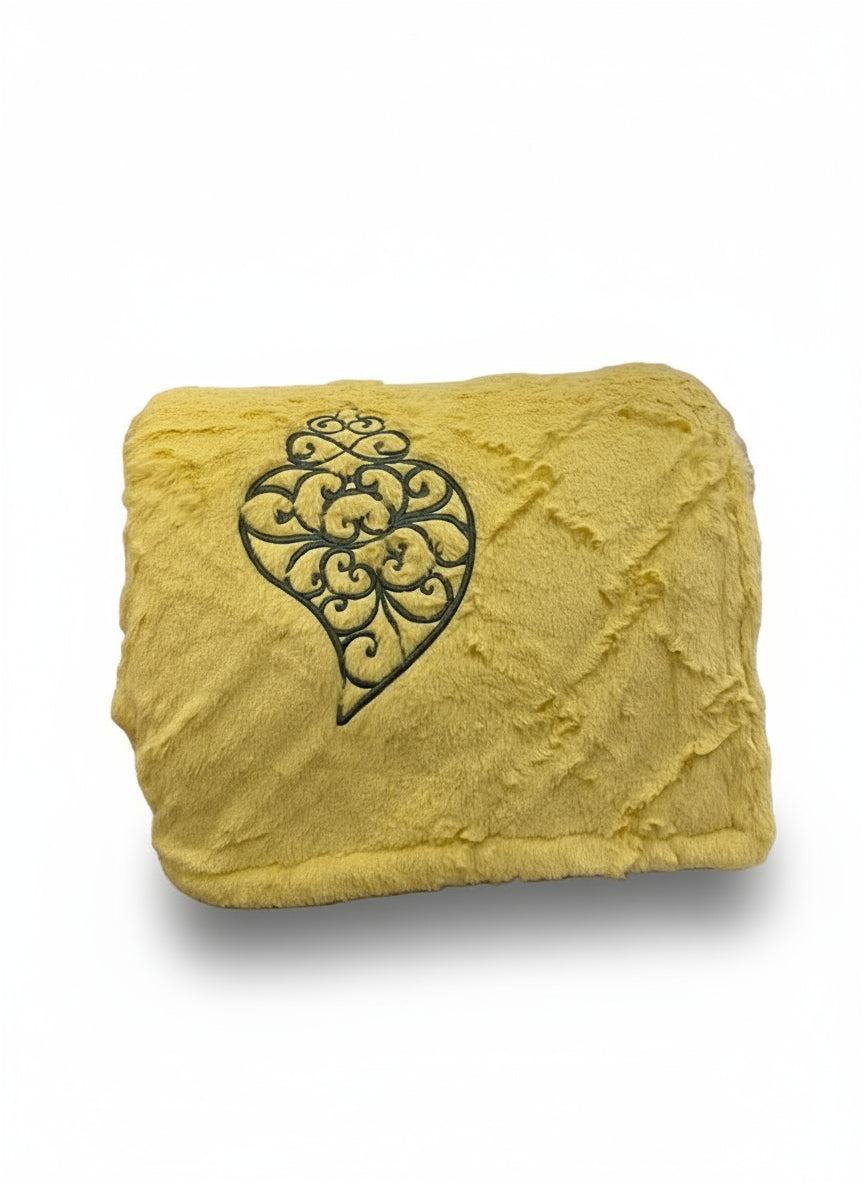 Double Fur Yellow Blanket - Viana Heart